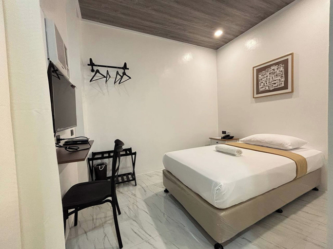 Room 2, Hotel De Alexa, Maramag