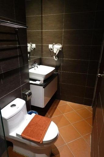Bathroom 5, MM Heritage Hotel, Malacca City