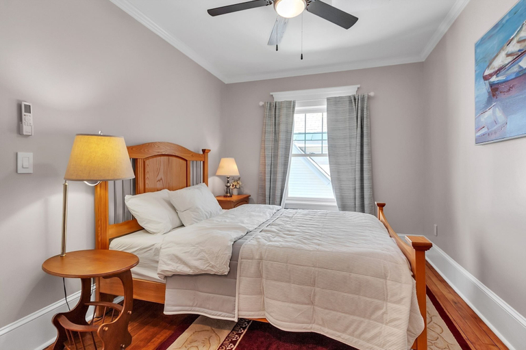 Room 2, Cozy Trotter 4 Bedroom Home, Essex