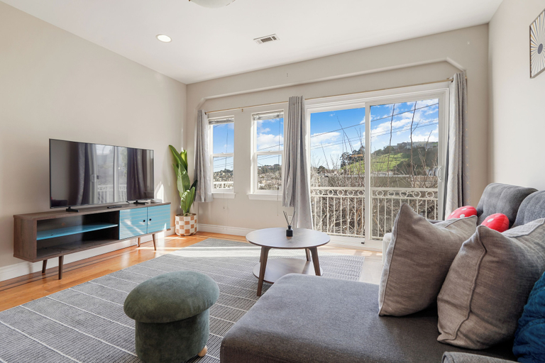 Interior 2, Private Room in SF - Shared Bath Kitchen, San Francisco