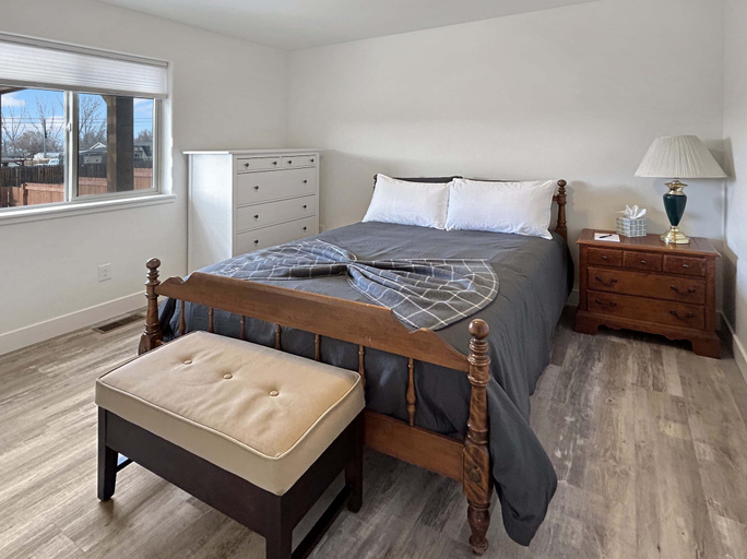 Room 4, Bark And Bike Abode 3 Bedroom Home, Mesa