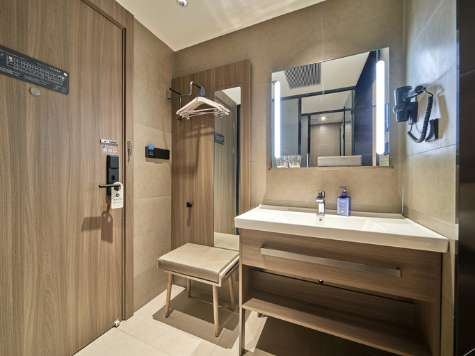 Bathroom 3, Hanting Hotel Anshan Xiuyan Baijiahui, Anshan
