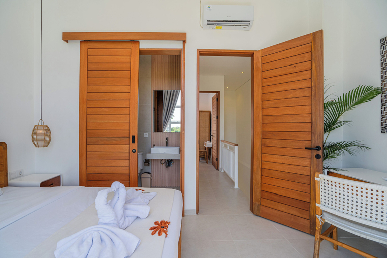 Room 5, Sunny Villa Tumbak Bayuh, Badung