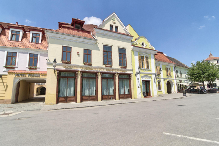 Exterior & Views, Hotel Traube, Medias