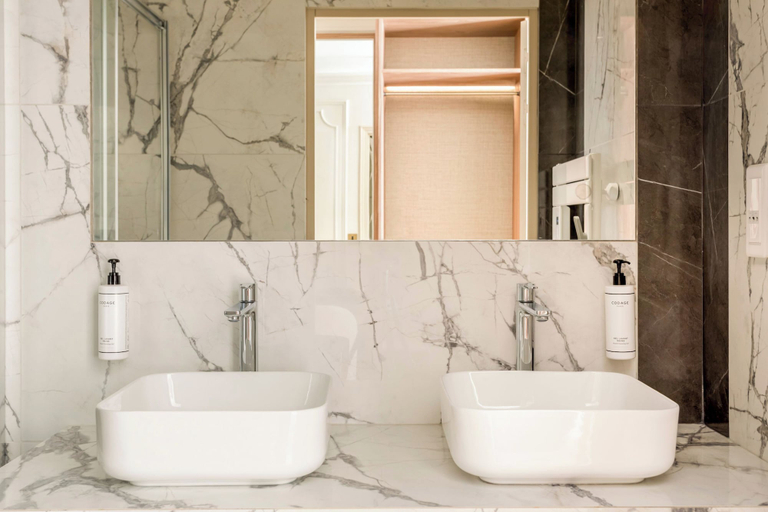 Bathroom 3, Merveil Signature Suite - Archives II, Paris