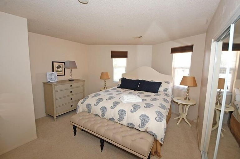 Room 5, 2078 Traverse Court 3 Bedroom Home, El Dorado