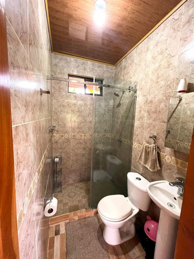 Bathroom 3, Cabañas el Manantial, Moyogalpa