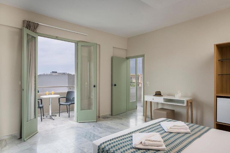 Bedroom 3, Summer Beach Hotel, Crete