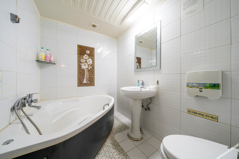 Bathroom, Incheon (Jakjeon-Dong) Drama, Gyeyang