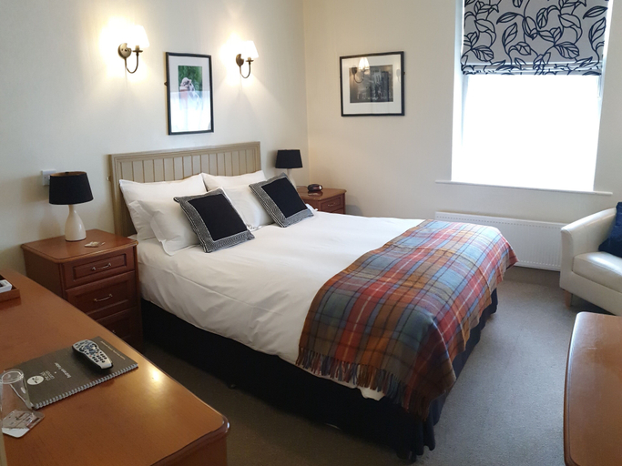 Bedroom 2, The Old Cannon Brewery, Suffolk