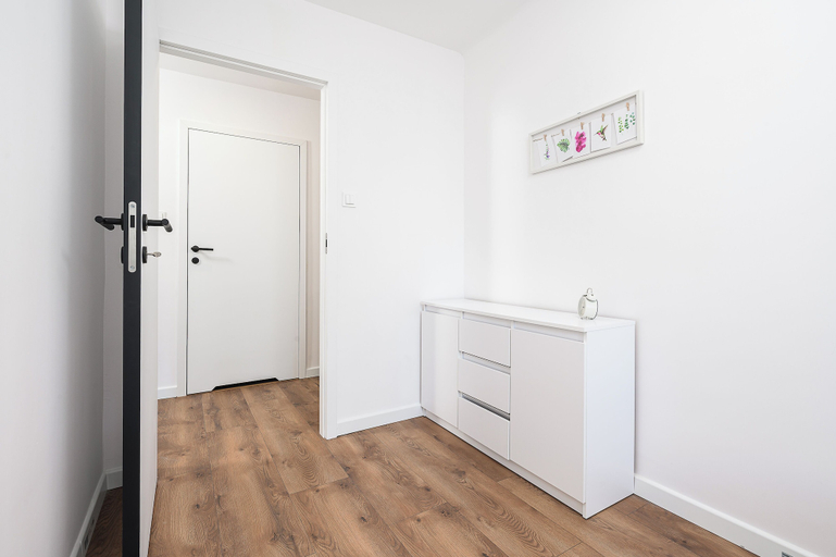 Room 5, ShortStayPoland Jana Pawla B90, Warsaw