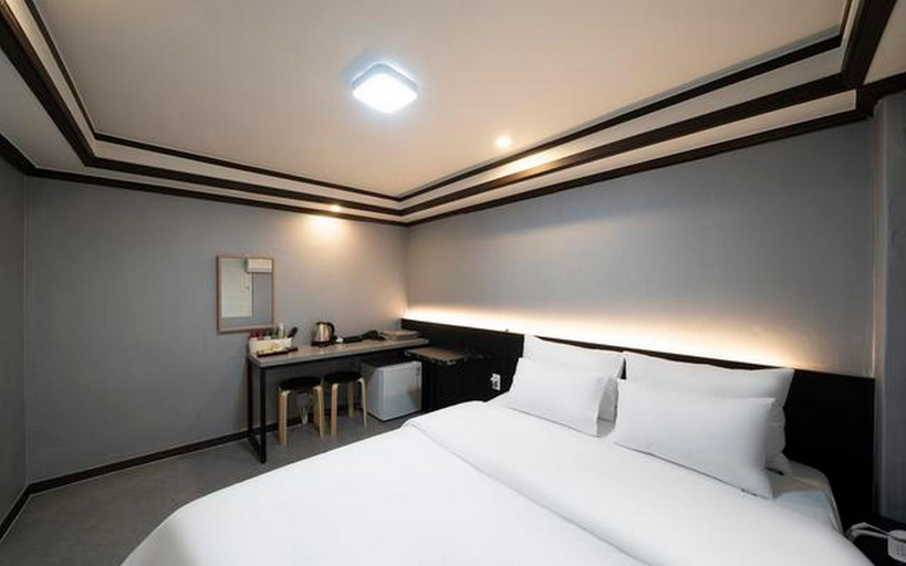Bedroom 2, Bucheon Yeokgok Ruhen, Bucheon