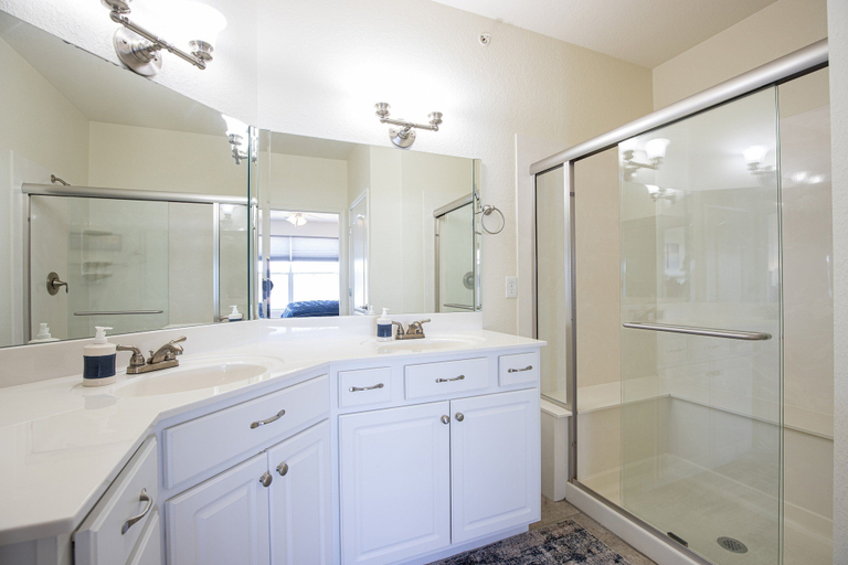 Bathroom 2, Island Life! Pool, Grilling Patio & Amazing Views!, Camden