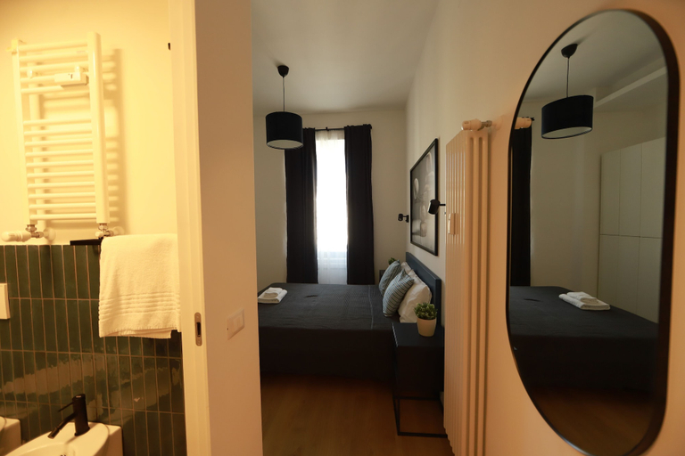 Room 4, Casa Palmeri - Giulio Cesare, Rome