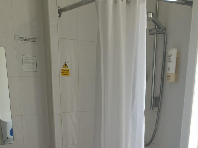 Bathroom 3, The Old Cannon Brewery, Suffolk
