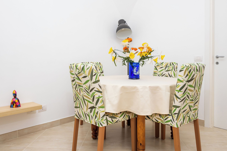 Dining room 2, Citrus Garden House, Napoli
