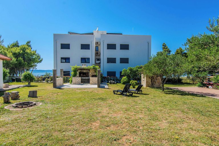 Parking, Holiday home Kurta, Privlaka