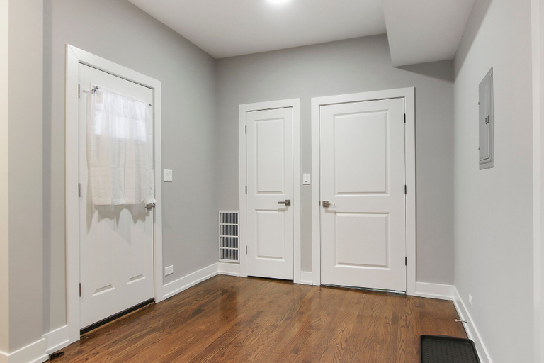 Interior entrance, 3BR Well-Furnished Apt - Kedzie 3F, Cook