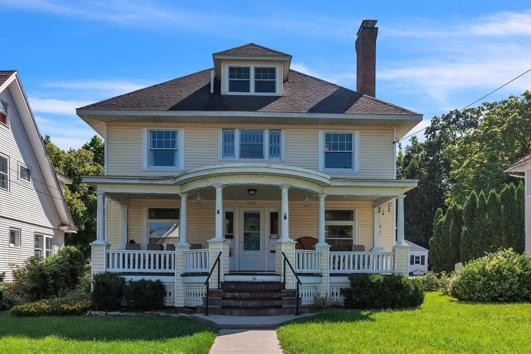 Exterior 3, Cozy Trotter 4 Bedroom Home, Essex