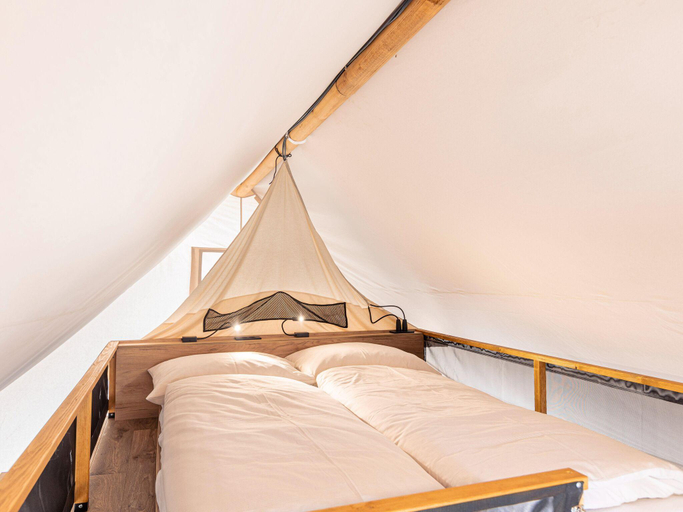 Bedroom 4, Nice safari tent with airco, Hermagor