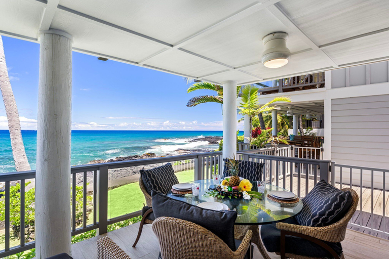 Outdoor dining 2, Luxury Oceanfront Panoramic Views, Private Sauna & Beach Access - Vrkcv, Hawaii