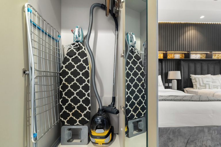 Room amenity, Gogoto LUX Burj View Spacious, Dubai
