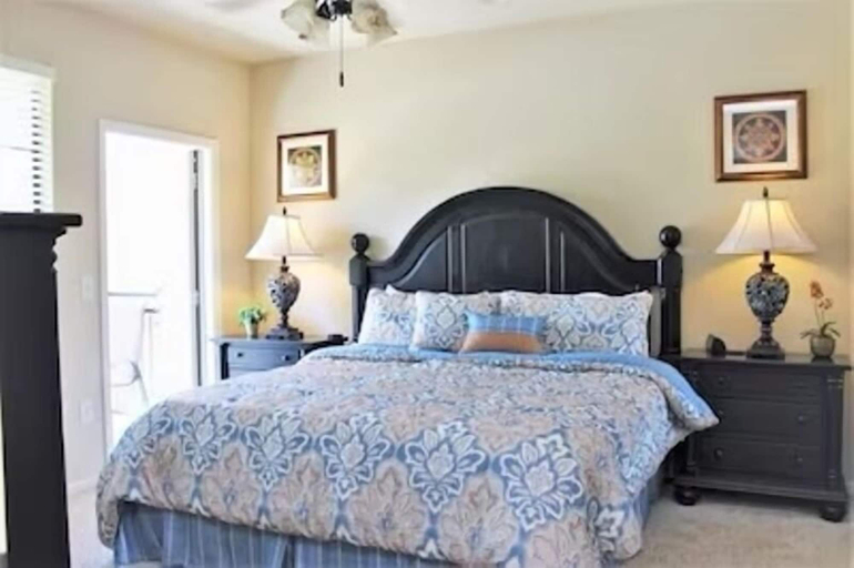 Room 5, Pool view condo minutes to Disney World, Polk