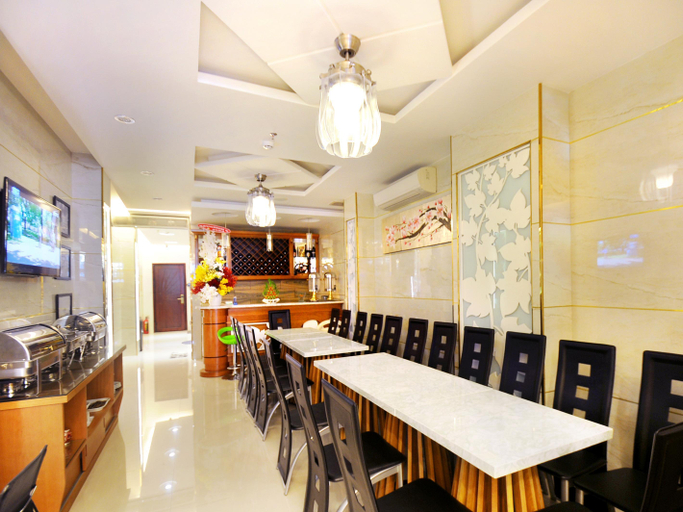 Food & Drinks, Hoan Thai Hotel, District 1