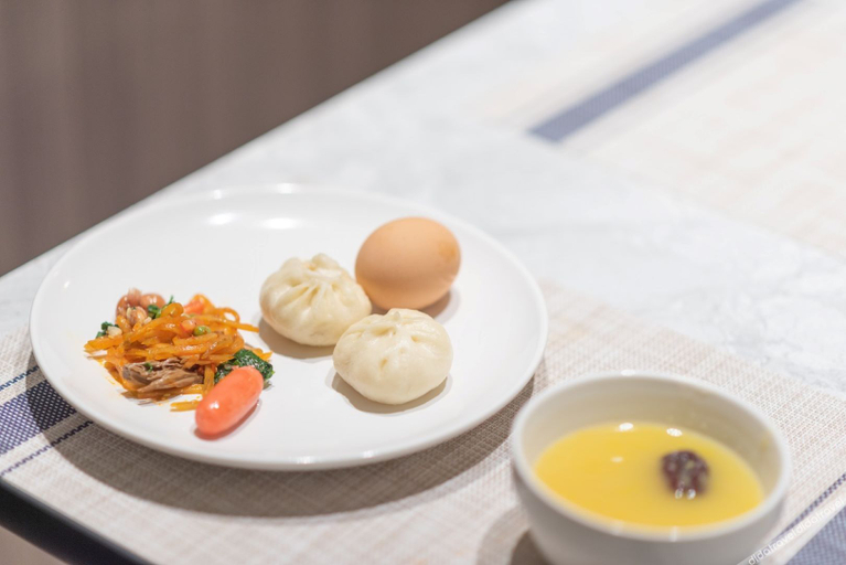 Food & Drinks 4, Hanting Hotel Tongren Pedestrian Street, Huangnan Tibetan