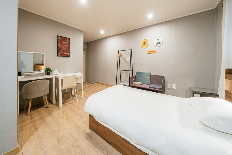 Bedroom 4, Jeju Hotel Stayhyun Dongmun Market, Jeju