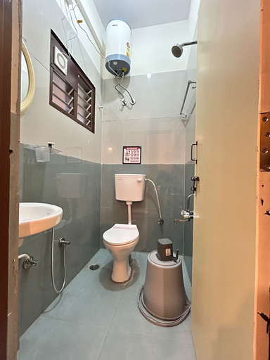 Bathroom 2, Hotel SM Stay INN, Bangalore