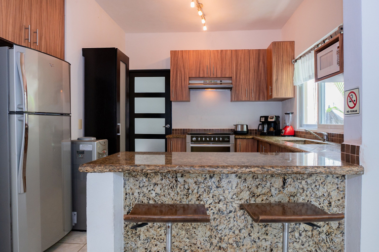 Private kitchen 2, Casa Quetzali 4 Bedroom Home by RedAwning, Cozumel