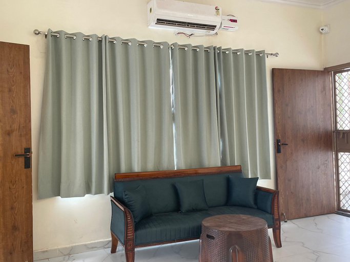 Living area 2, Geeta Enterprises, Mathura