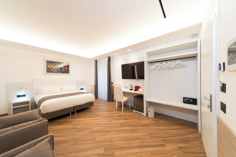 Room 4, Chessa's Rooms, Rome