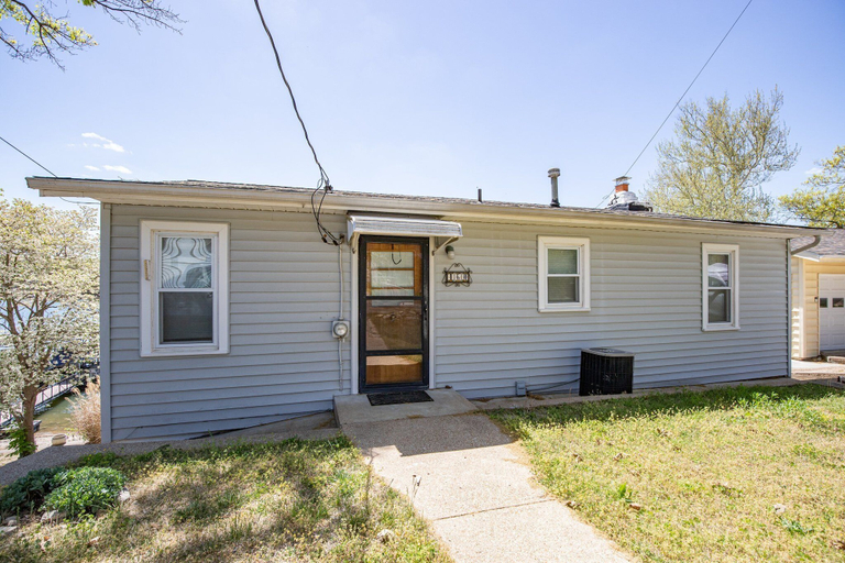 Exterior 3, Ultimate Waterfront Getaway, Amazing Lake View, Camden