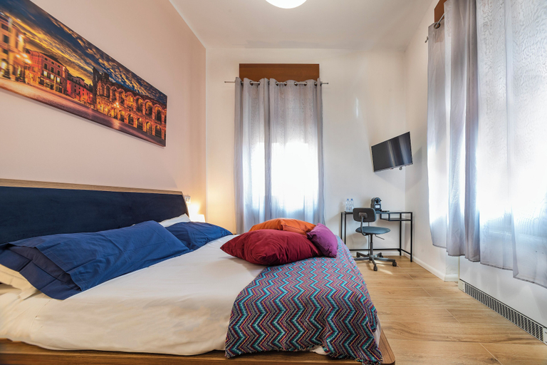 Bedroom 4, Italianflat - Rentroom, Verona