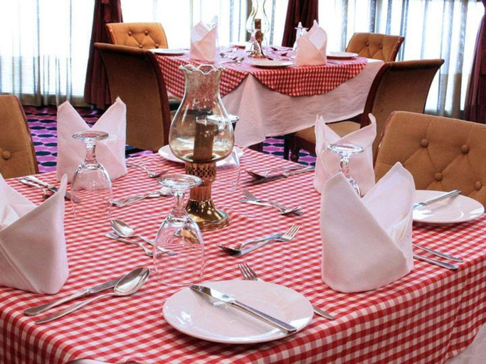 Food & Drinks 5, Oriental Palace Hotel, Manama