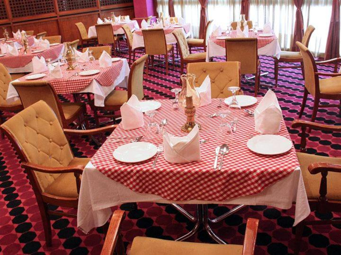 Food & Drinks 5, Oriental Palace Hotel, Manama