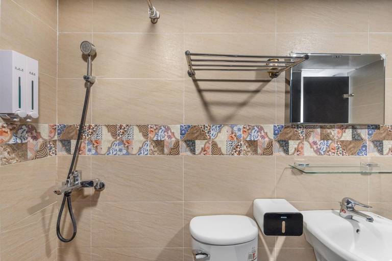 Bathroom 2, Chief Homestay - Light Travel Small Suite, Tainan