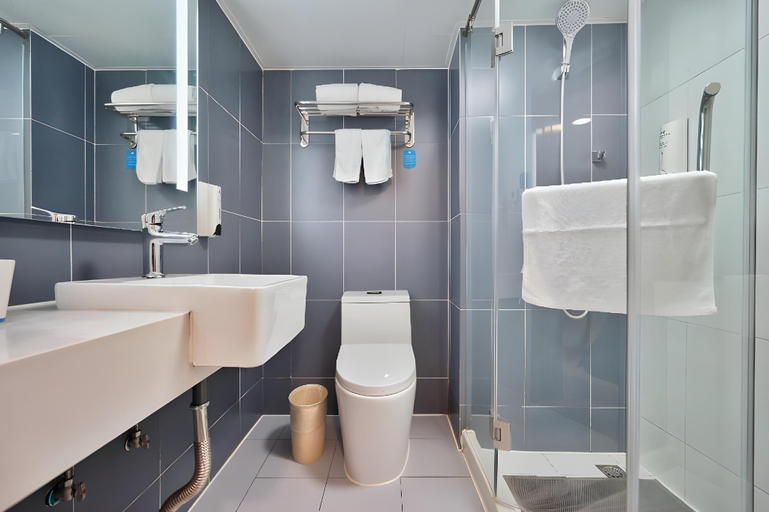 Bathroom, Hanting Hotel (Baoding Railway Station East Square), Baoding