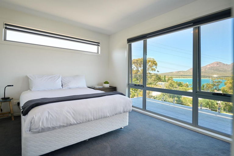 Bedroom 4, Deja Blue 1 - Freycinet, Glamorgan-Spring Bay