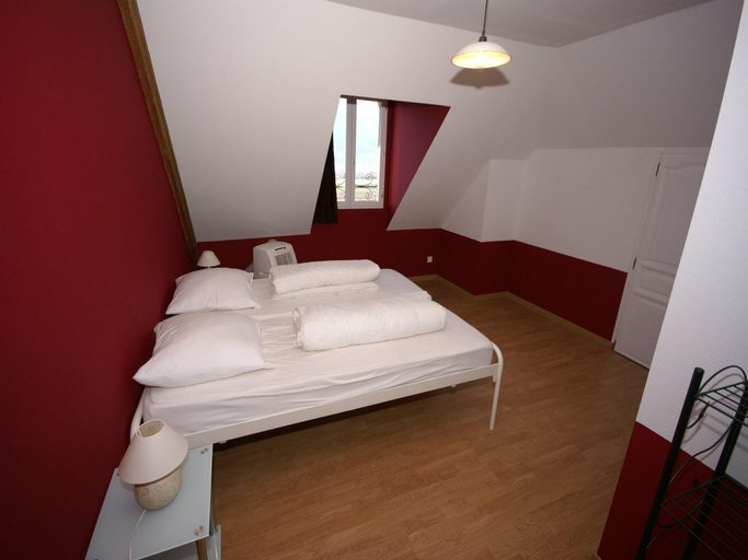 Bedroom, House in Rhone Valley near Ski Resorts, Savoie