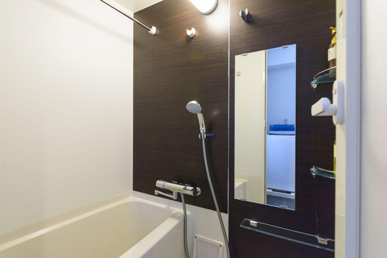 Bathroom 5, Mr. KINJO in MIHARA, Naha