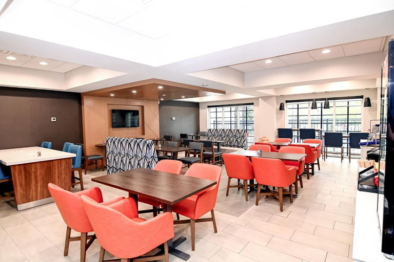 Food & Drinks 5, Holiday Inn Express & Suites Palm Coast - I-95 by IHG, Flagler
