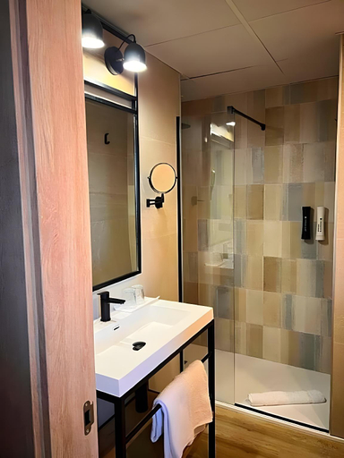 Bathroom 4, Hotel Maya Alicante, Alicante