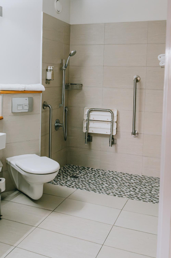 Bathroom 5, The Riverside Hotel, eThekwini