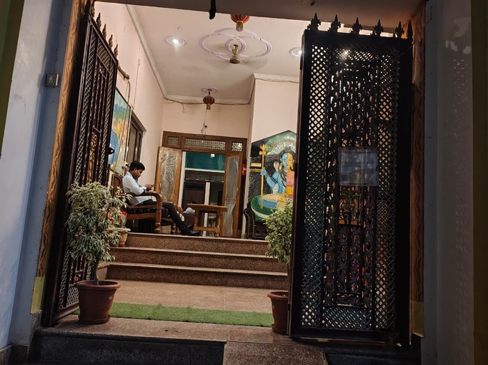 Exterior & Views 2, the Gangotri inn, Varanasi