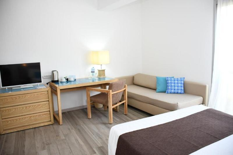 Bedroom 3, Hotel Baia Di Conte, Sassari