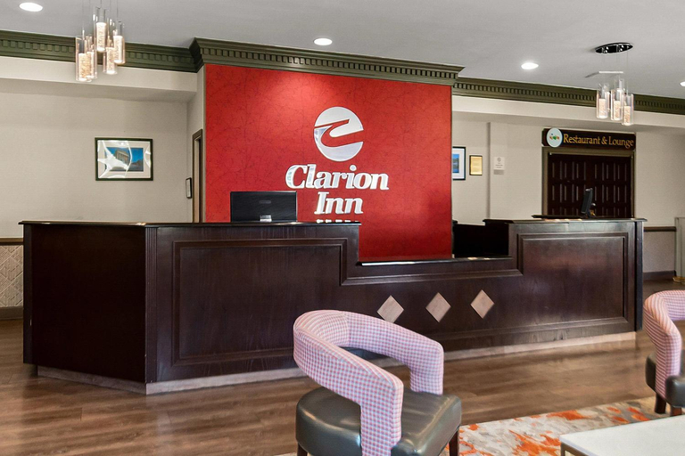 Public Area 3, Clarion Inn Falls Church - Arlington, Fairfax