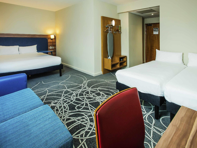 Bedroom 2, BHX NEC Airport, Solihull